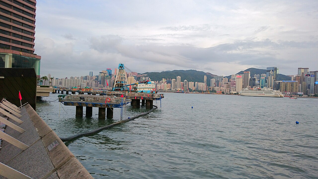 香港