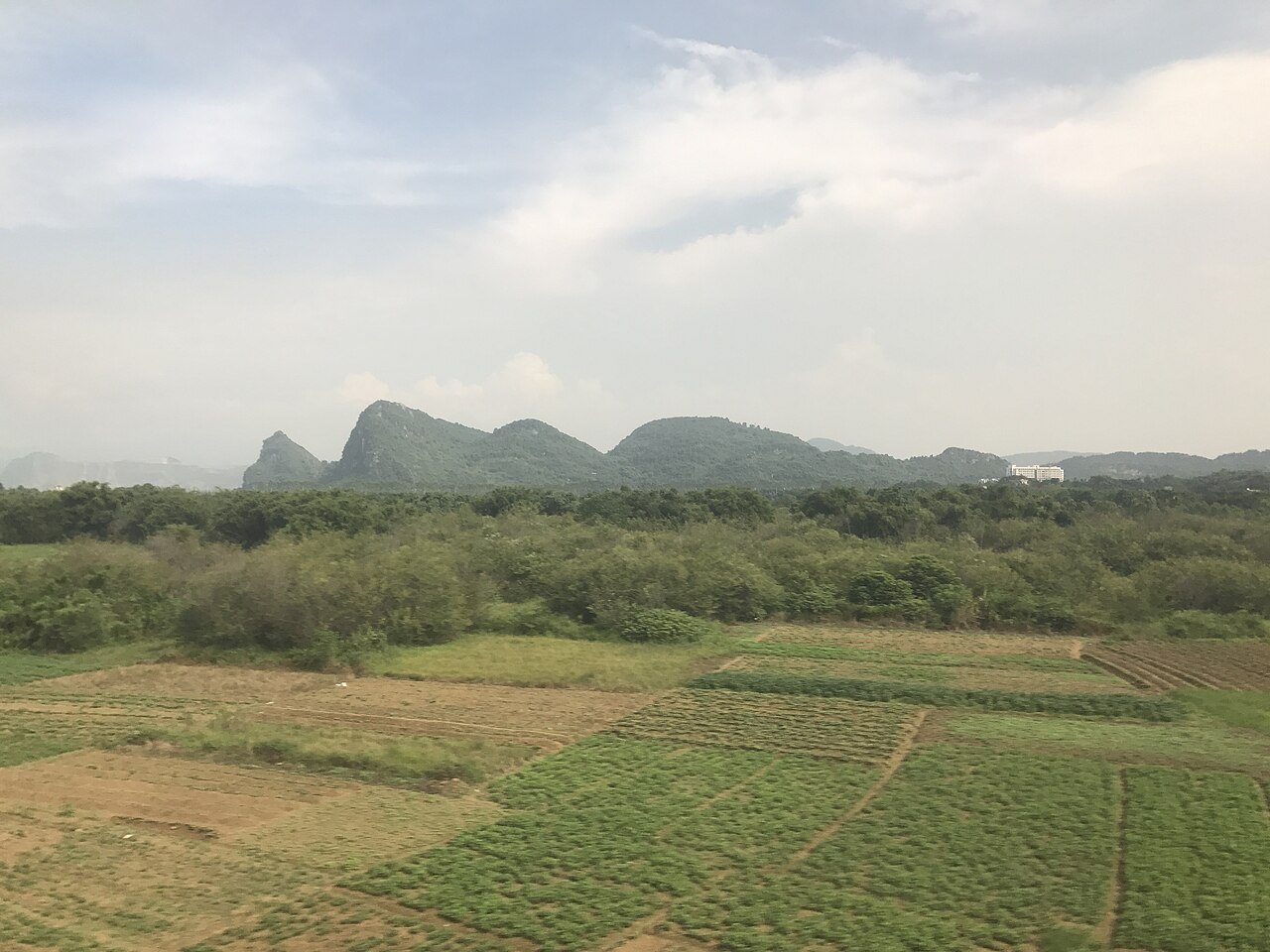 英德