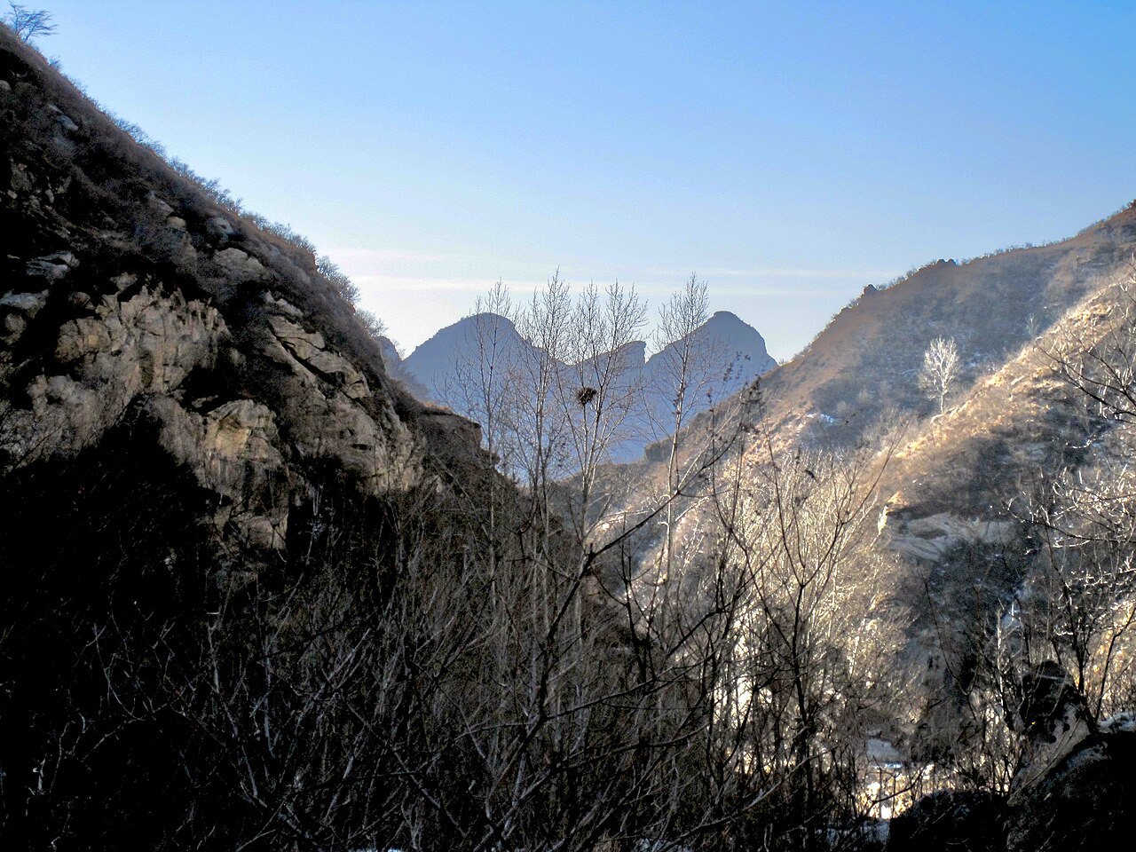 易县