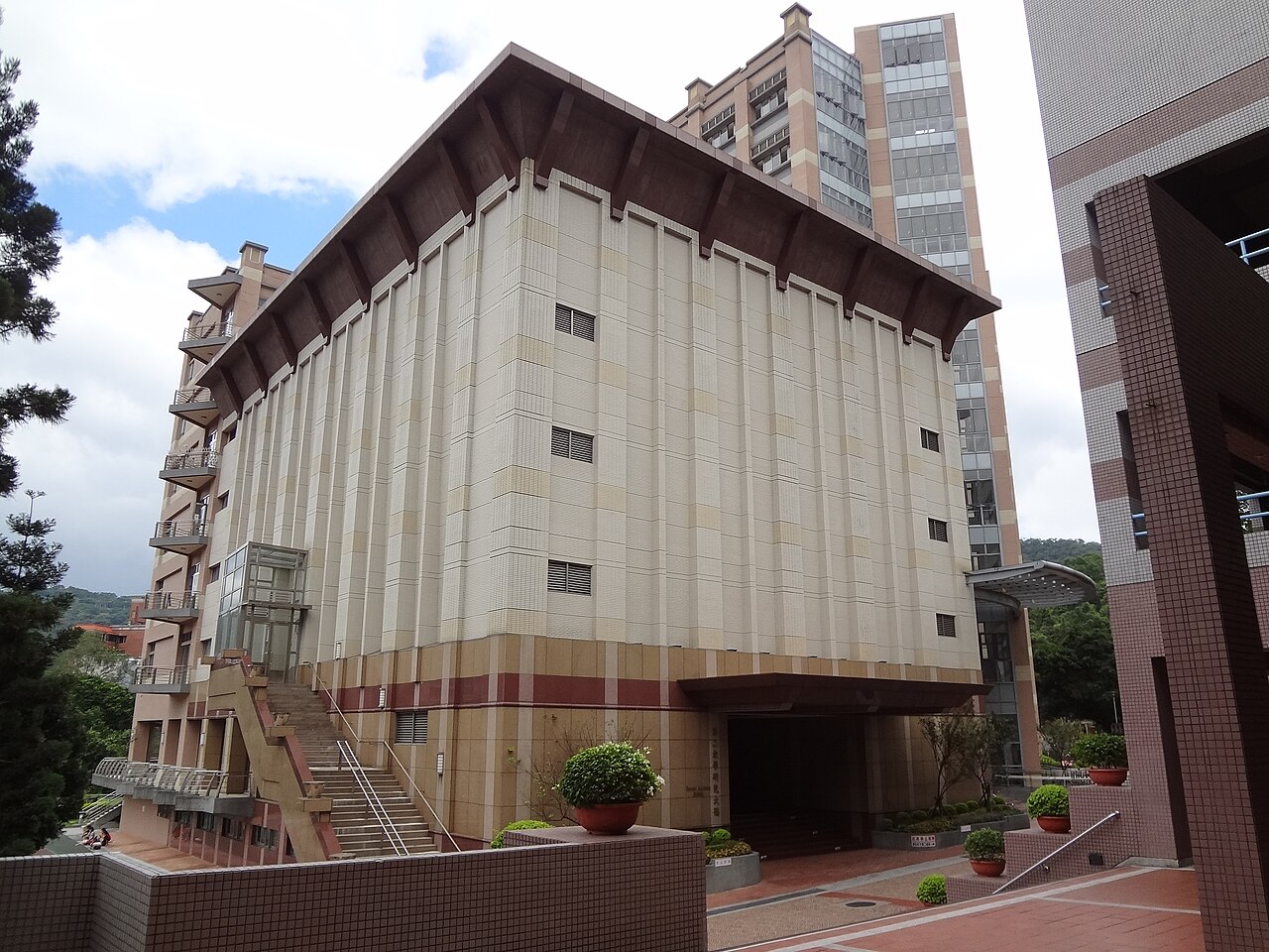 苏州大学