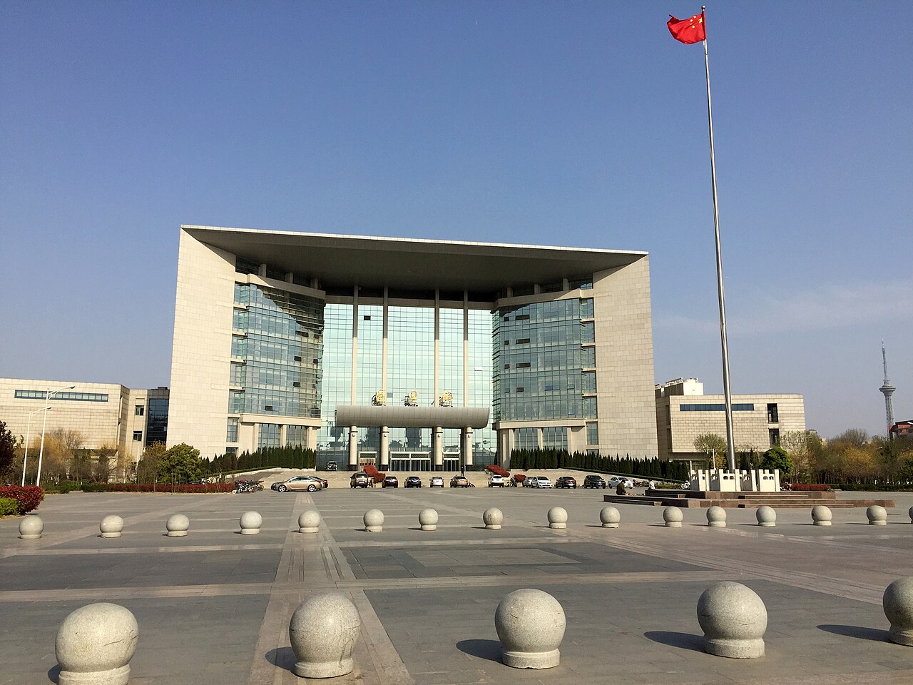 جامعة خنان