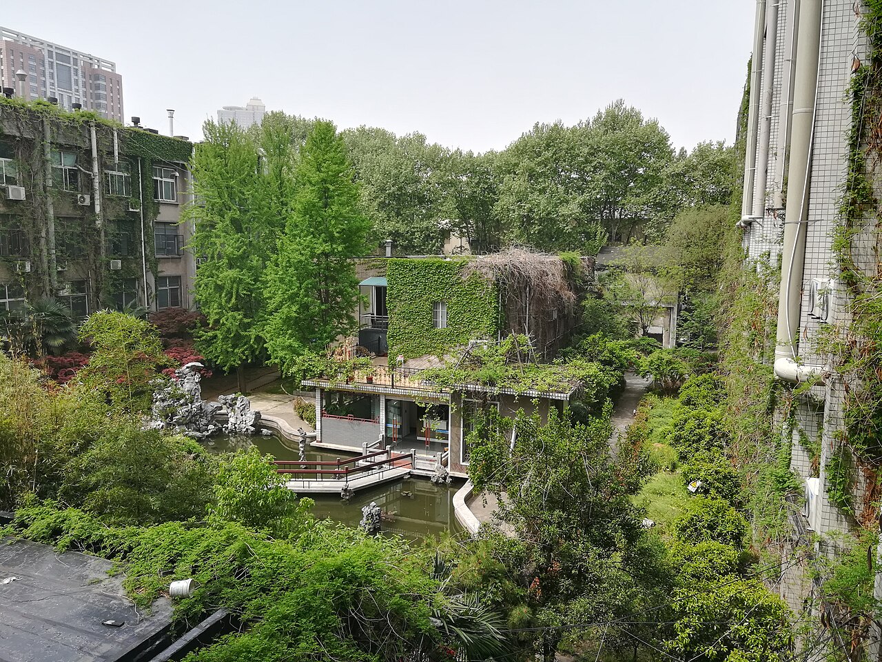 南京工业大学
