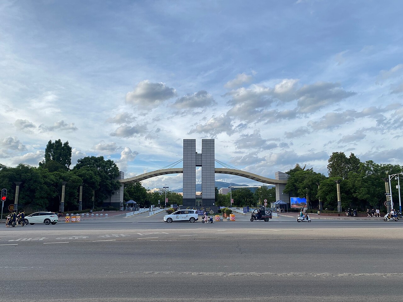 红河学院