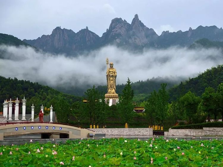 九华山
