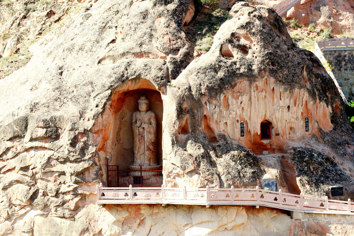 Xumishan Grottoes