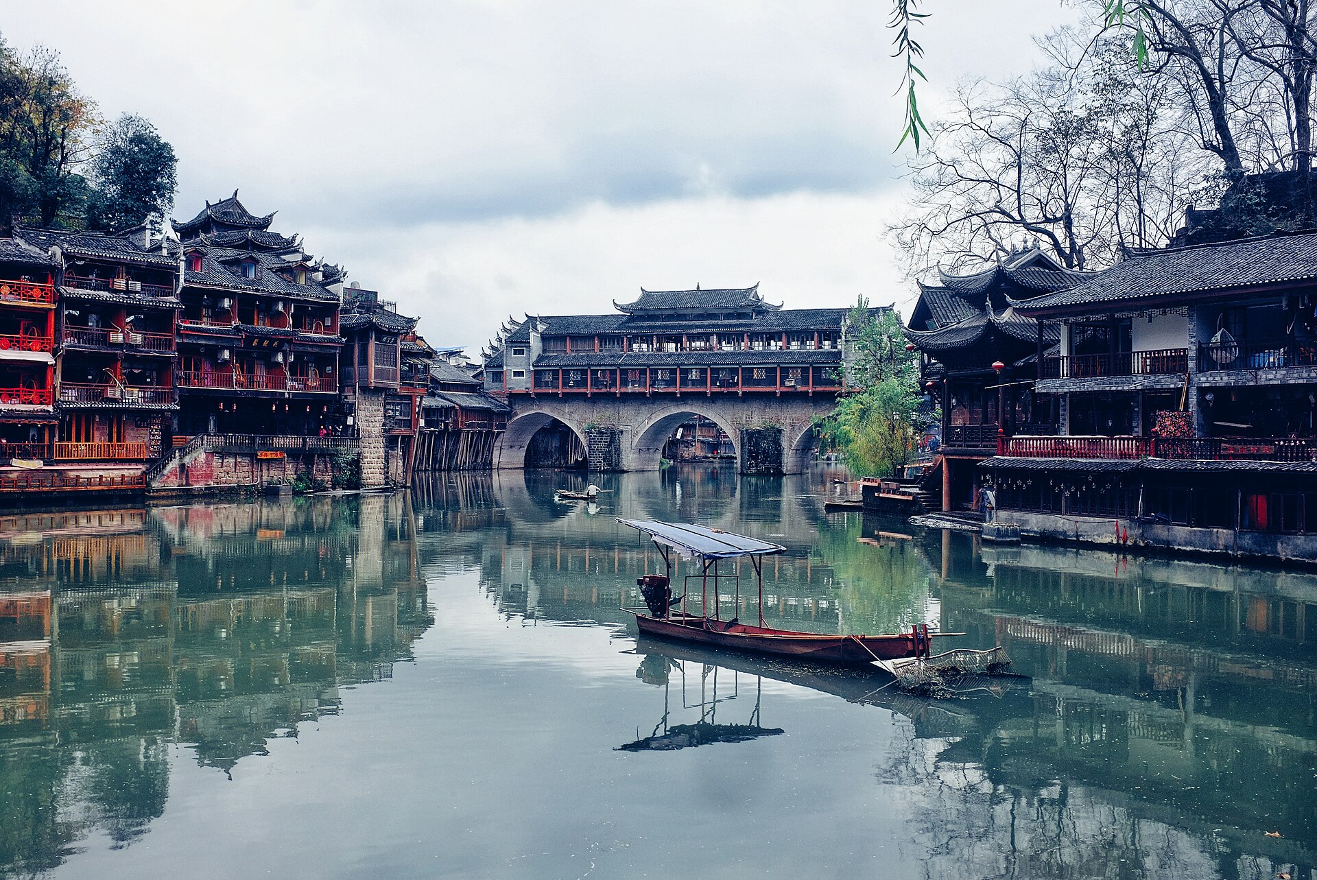 凤凰古城